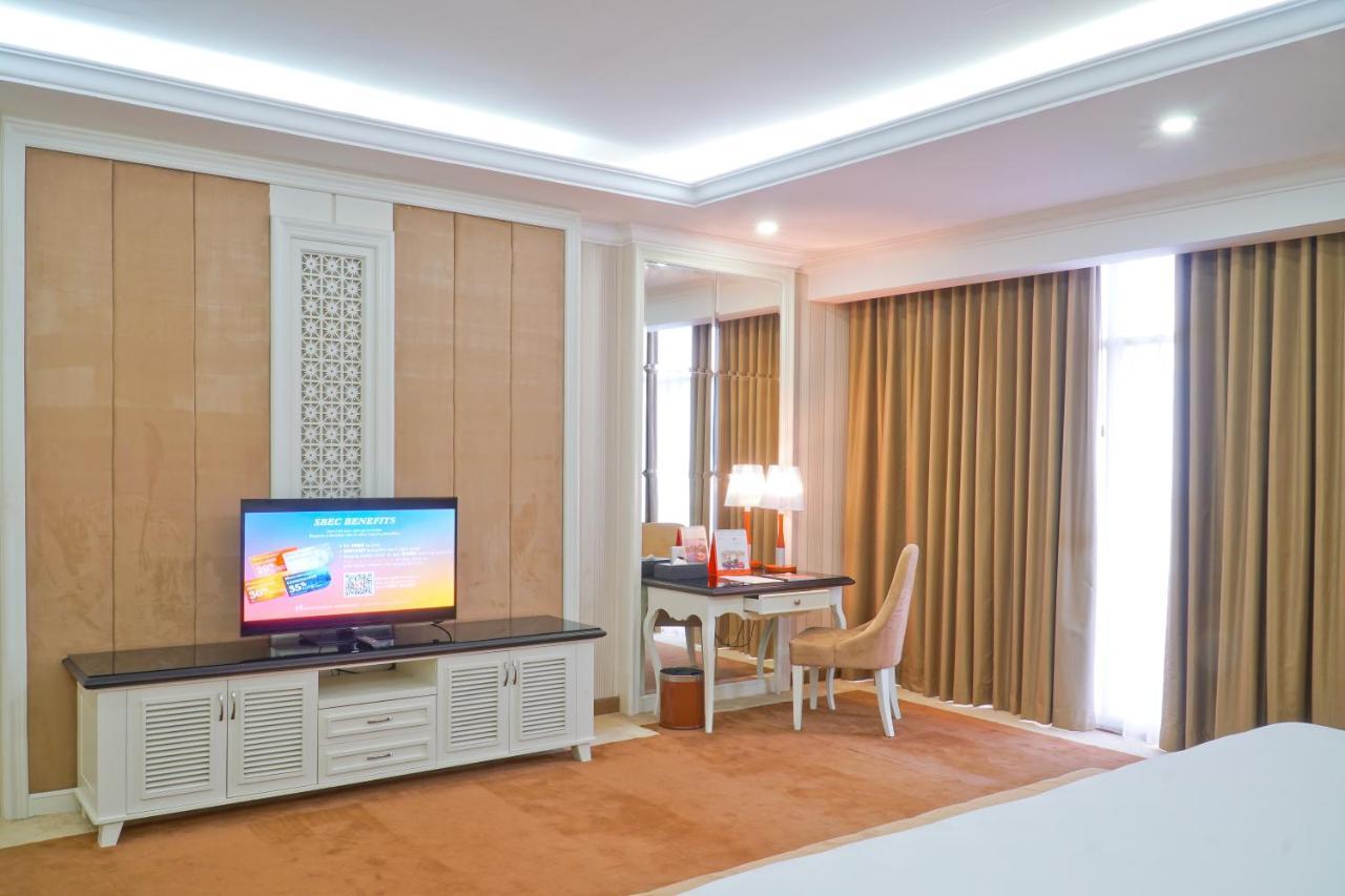 Swiss-Belhotel Lampung Bandar Lampung Exterior foto